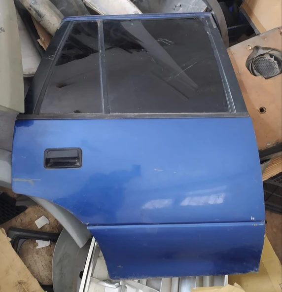 Suzuki Swift 90-03 Arka Sağ Kapı Çıkma Dolu