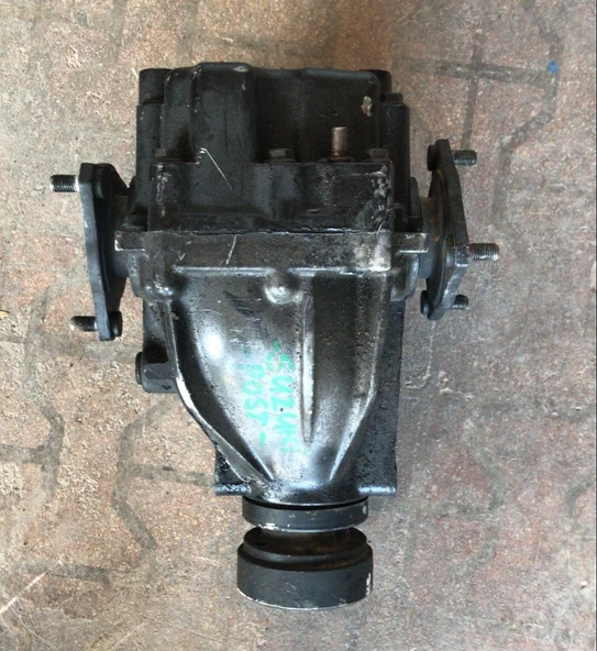 Suzuki Swift 4x4 05-10 Arka Defransiyel Çıkma