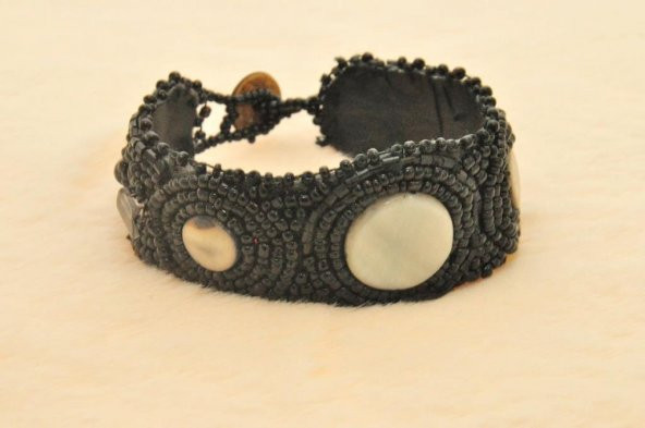 Hdmarketim Deri Üzerine El İşlemeli Sedef Boncuk Bileklik Siyah - 3