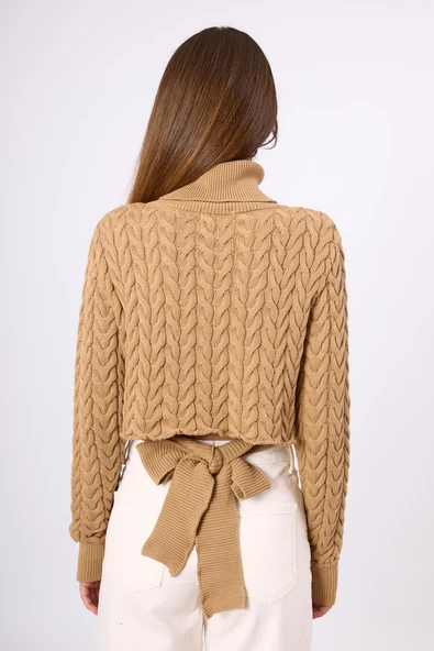 Peraluna Scarlett Saç Örgülü Krop Kesim Kadın Triko Kazak - Camel - Resim 2