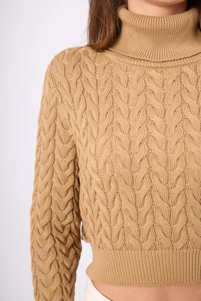 Peraluna Scarlett Saç Örgülü Krop Kesim Kadın Triko Kazak - Camel - Resim 5