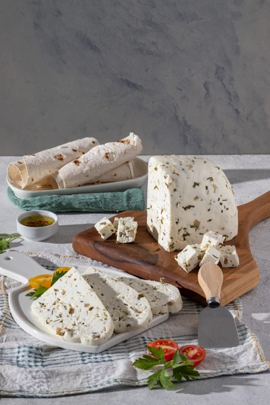 Yöre Otlu Peynir 1 kg