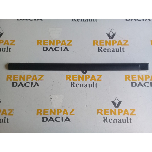 RENAULT 12 TOROS SOL ÖN KAPI BANDI 7702188521
