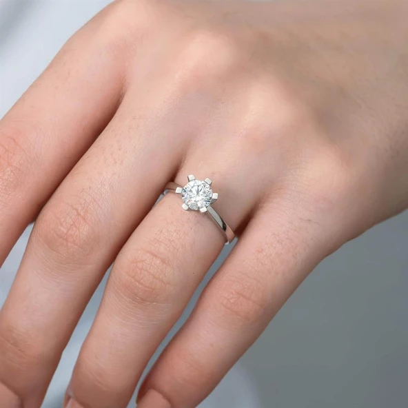 6 Tırnaklı Swarovski Taşlı Gümüş  Yüzük - 12