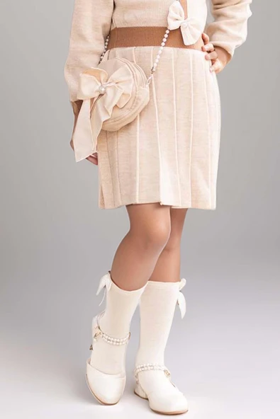 Kız Çocuk Beli Şerit ve Göğsü Fiyonk Detaylı Eteği Piliseli Krem Şifon Elbise - Resim 7