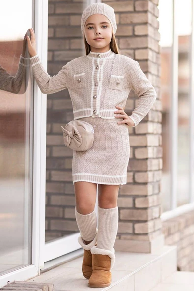 Kız Çocuk Gümüş Düğme ve Şerit Detaylı Ceket Örgü İşlemeli Bej Triko Etekli Takım ürün görseli