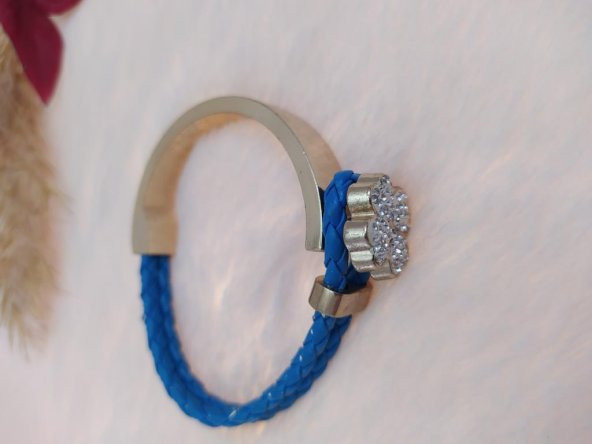 Hdmarketim Swarovski Taşlı Mavi Renk Yonca Çiçekli Kadın Bileklik - 2