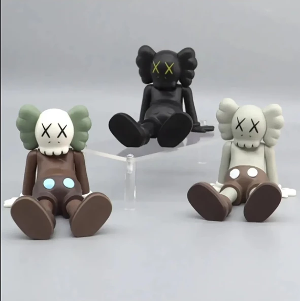 KAWS oturan modeli, figür biblo, Dekoratif Kaws