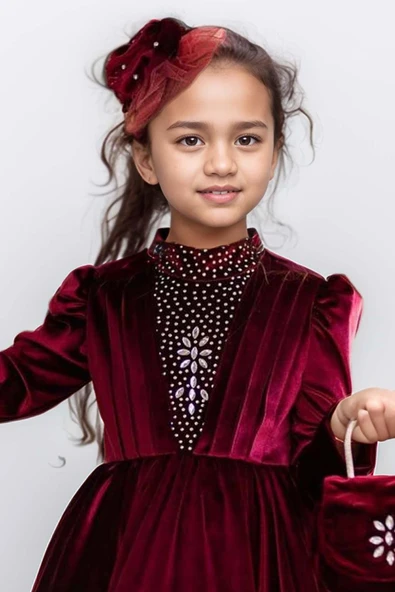 Kız Çocuk Üzeri Çiçek Taş İşlemeli Boğazlı Yaka Bordo Kadife Abiye - Resim 5