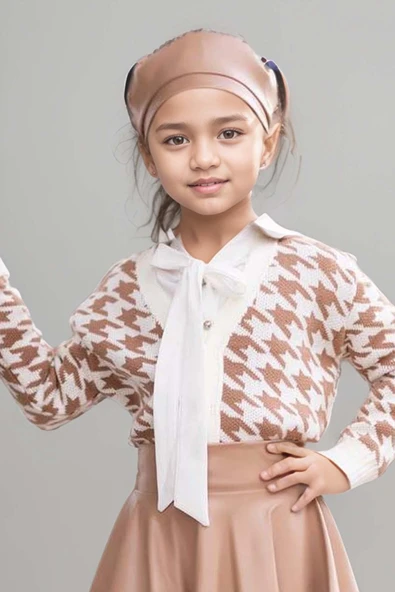 Kız Çocuk Yakadan Bağlamalı Gömlek Triko Hırka Kahverengi Deri Etekli Takım - 6