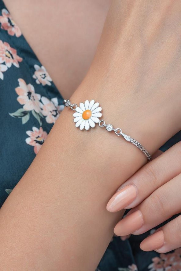 Şık Tasarımlı Gümüş Papatya Bayan Bileklik - Resim 3
