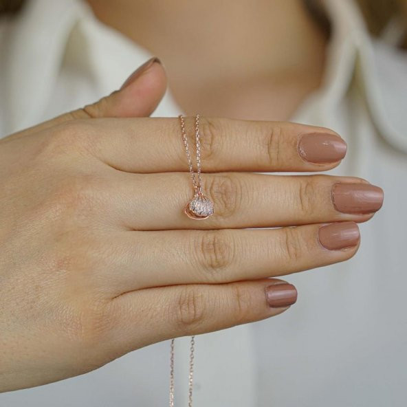 İstiridye İnci Tasarımlı 925 Ayar Gümüş Kadın Kolye Rose ürün görseli