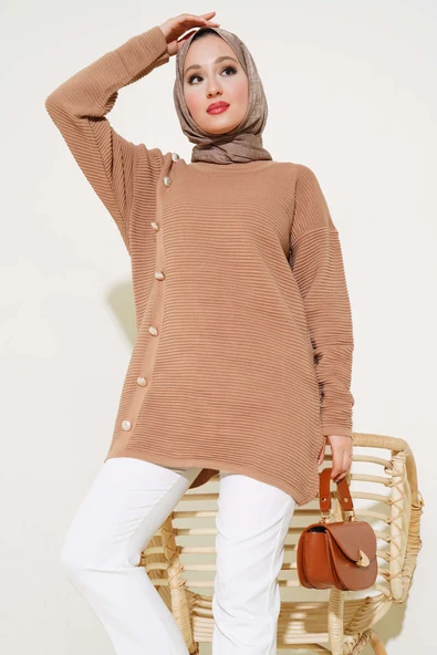 Önü Düğme Detaylı Triko Tunik Büsküvi ürün görseli