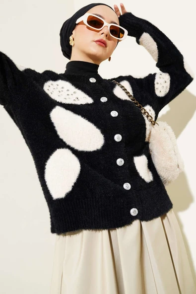 Dalmaçya Desen İncili Kısa Triko Hırka Siyah - 2