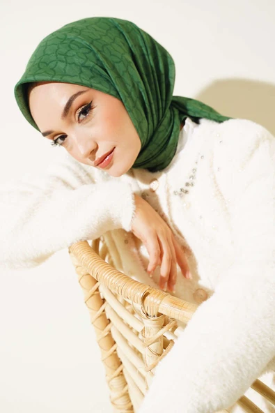 Çiçek Motif Desen Yazma Eşarp Benetton