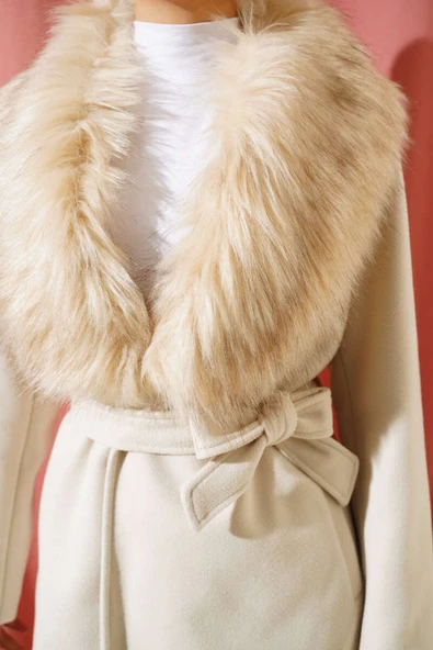 Yaka Kürklü Kuşaklı Uzun Kaban Taş - Resim 4