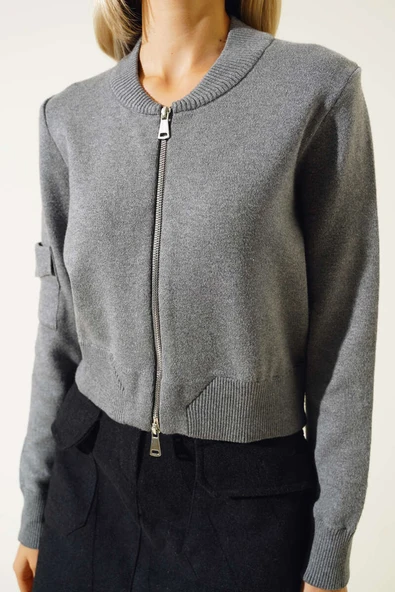 Fermuarlı Kısa Triko Hırka Gri - 4