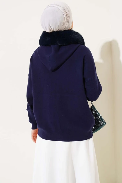 Kapüşonu Kürklü Triko Kazak Lacivert - 3