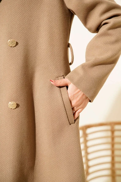 Gold Düğmeli Kuşaklı Kaşe Kaban Bej - Resim 4
