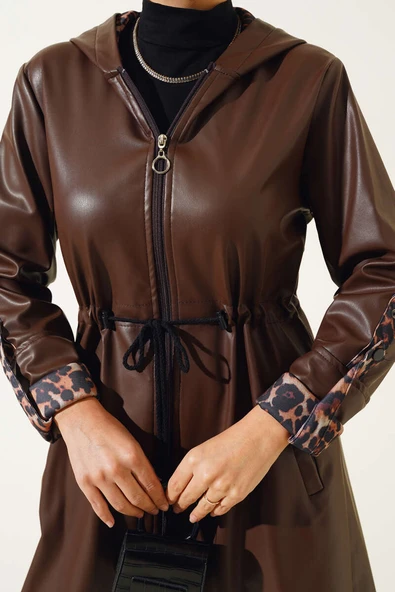 Bel Fermuarlı Kapüşonlu Deri Trençkot Kahve - Resim 4