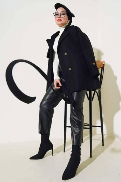 Omuz Apoletli Kuşaklı Kısa Kaşe Kaban Siyah - Resim 2