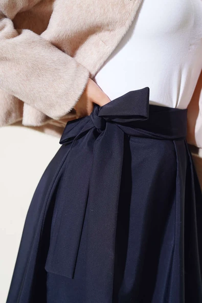 Bel Bağlamalı Çan Etek Lacivert - Resim 4