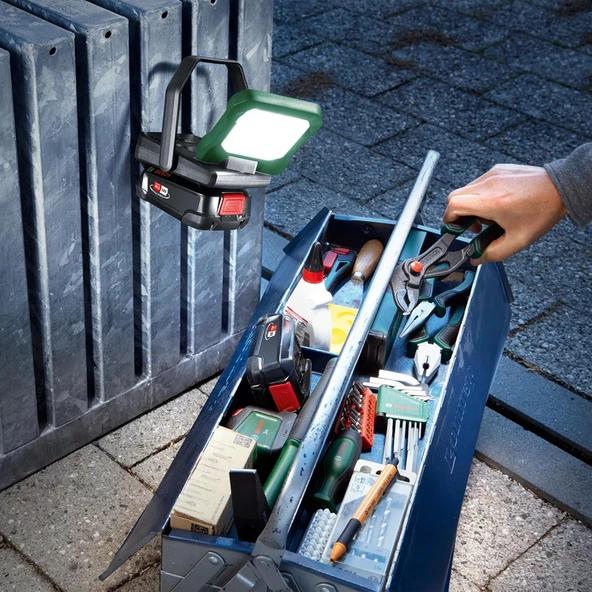 Bosch Easyspotlight 18v-400 Akülü Lamba Solo - 06039A1200 - 4