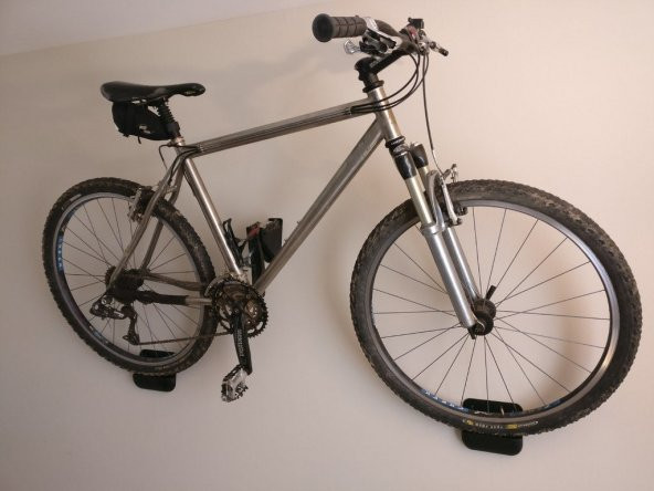 3D Baskı Bisiklet Duvara Sabitleme Aparatı Model 01