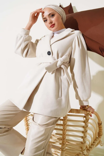 Balon Kol Kısa Kaşe Kaban Ekru ürün görseli 1