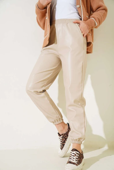 Bel ve Paça Lastikli Deri Pantolon Bej - Resim 2