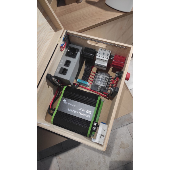 Karavan Elektrik Panosu + Electrozirve 20 Amper Dc Dc Charger - 3