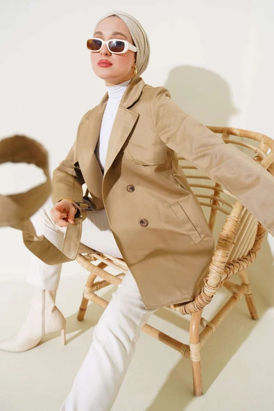 Pelerinli Kuşaklı Kısa Trençkot Latte ürün görseli 1