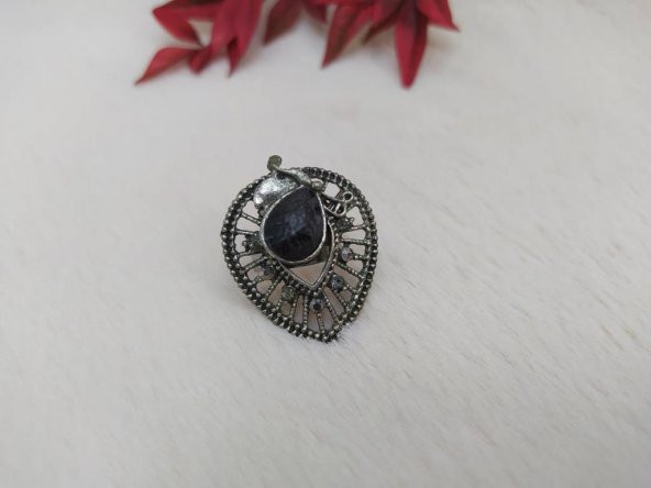 Hdmarketim Kadın Otantik Tasarım Siyah Taşlı Yüzük