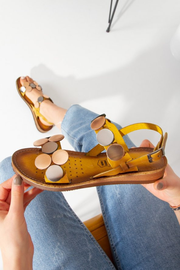 Ninfashoes Kadın Paralı Deri Sandalet