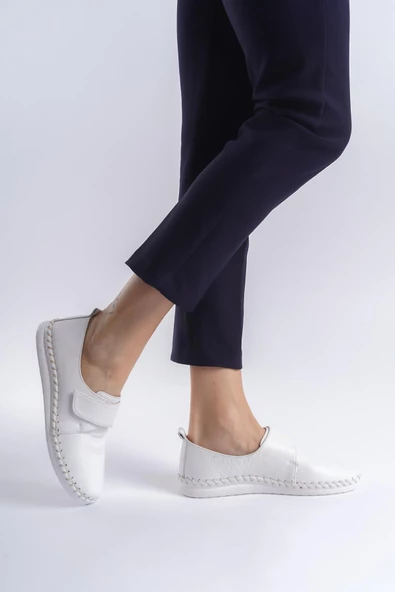 Kadın Hakiki Deri Cırtlı Dikiş Detaylı Yuvarlak Burun Günlük Düz Taban Ayakkabı - Resim 6