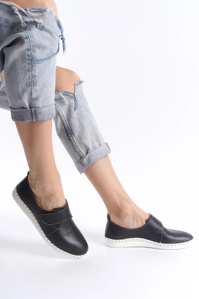 Kadın Hakiki Deri Cırtlı Dikiş Detaylı Yuvarlak Burun Günlük Düz Taban Ayakkabı - Resim 9