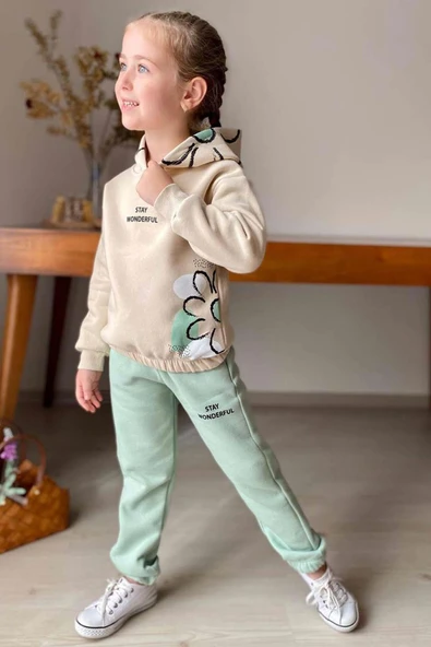 Kız Çocuk Stay Wonderful Çiçek Desenli İçi Pamuklu Yeşil Eşofman Takım ürün görseli