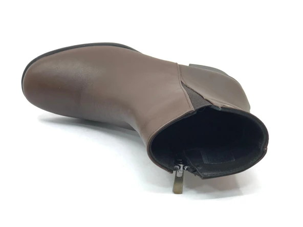 Ayakdaş Hakiki Deri Kaymaz Taban Kadın Bot - Resim 4