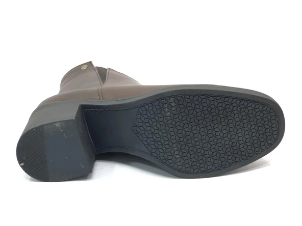 Ayakdaş Hakiki Deri Kaymaz Taban Kadın Bot - Resim 5