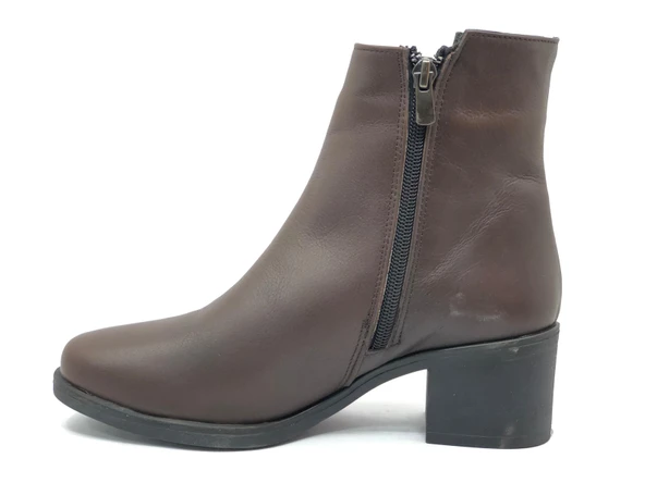 Ayakdaş Hakiki Deri Kaymaz Taban Kadın Bot - Resim 3