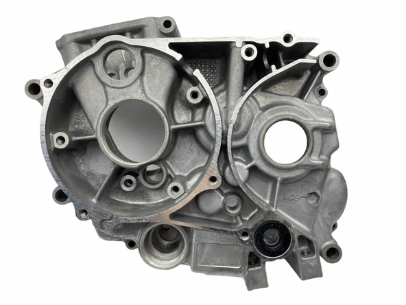 Honda Titan Orjinal Sol Karter ürün görseli