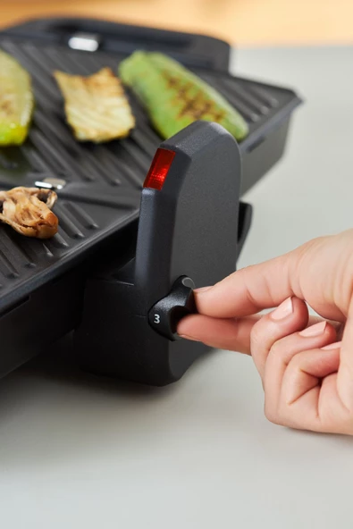 Karaca Future Essential Matte Black 1800 W Tost Makinesi - 5