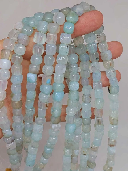 Akik Taşı Küp Şekilli 6-7mm Aralığı Dizi (54450) ürün görseli 1