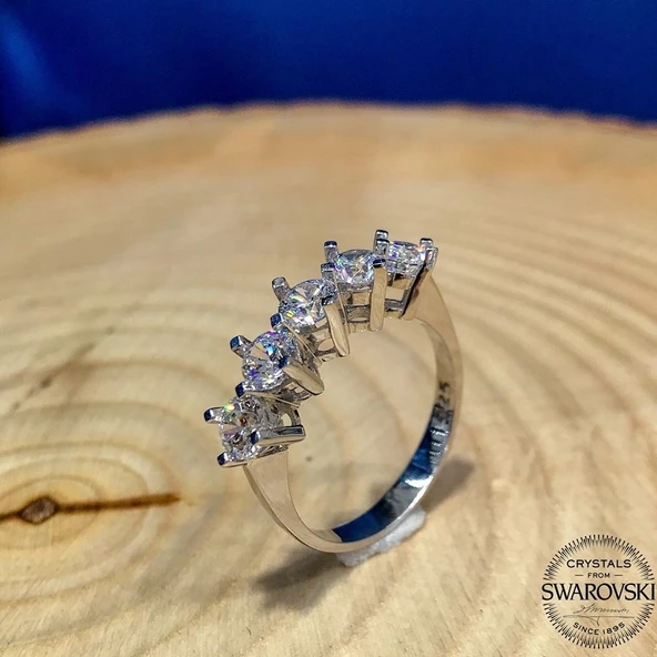 Orijinal Swarovski Beştaş  Altın Model Gümüş Yüzük ürün görseli