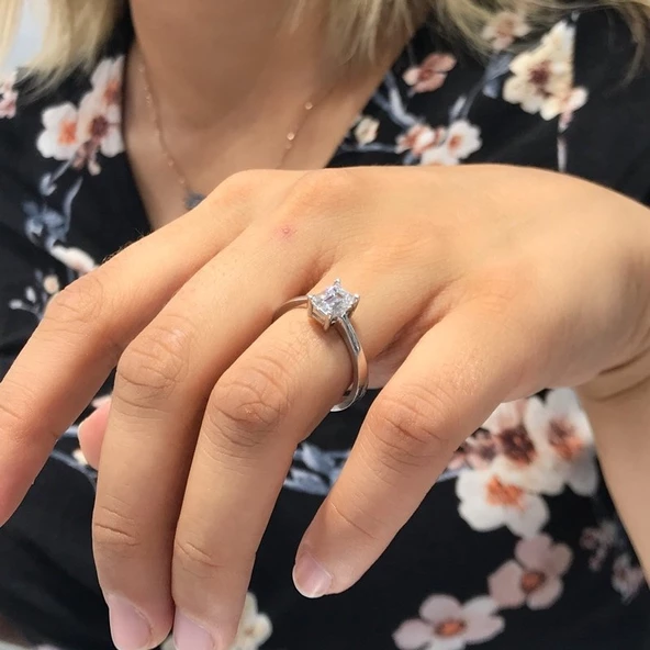 Baget Swarovski 2.00 Carat Taşlı Tektaş Gümüş Yüzük - 3