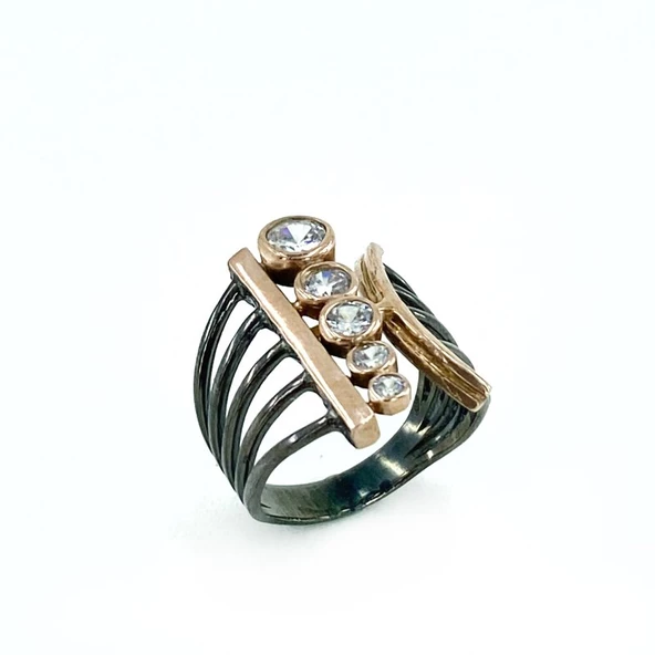 El Üretim Özel Tasarım Zirkon Taşlı Gümüş Yüzük ürün görseli