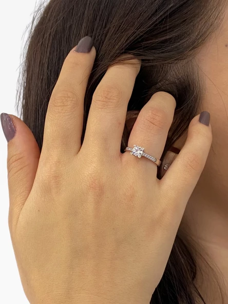 Sertifikalı Swarovski Taşlı Tek Taş 925 Gümüş Yüzük - 3