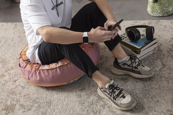 Kadın Portre Desenli Dekoratif Yer Minderi Puf Taşınabilir, Yuvarlak, 60 x 60 cm - 6