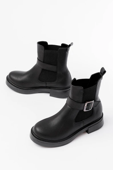 Siyah Toka Aksesuarlı Lastikli Günlük Kadın Bot ürün görseli