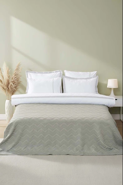 Rivaİstanbul Noemi Yeşil Çift Kişilik %100 Pamuklu Nevresimli Yatak Örtüsü - 7 Parça Çeyiz Seti ürün görseli